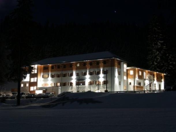 Blsv Sportcamp Direkt Am Kurvenlift Hostel Schliersee Exterior photo